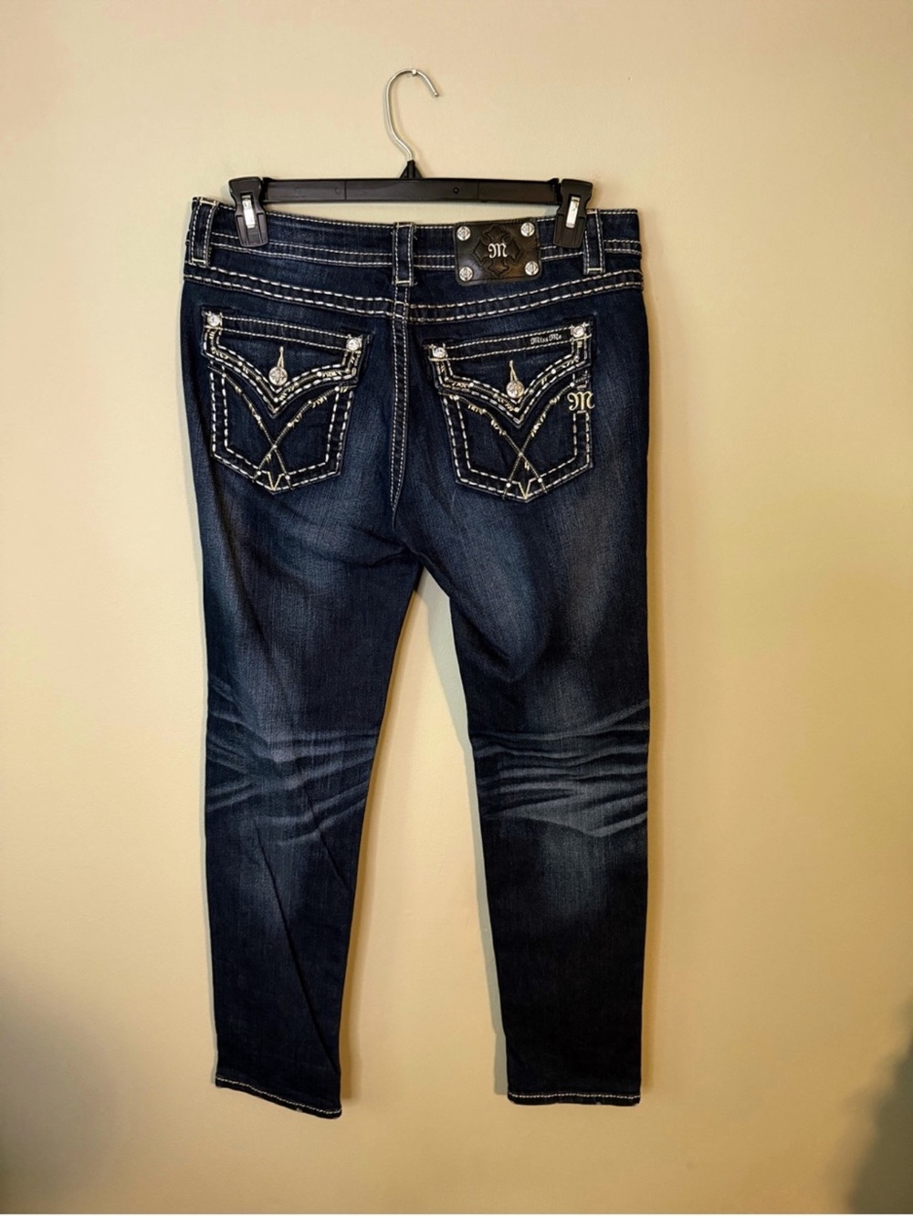 New With Tags Y2K Miss Me Mid-Rise Skinny Jeans Embellished Pockets 31” Inseam